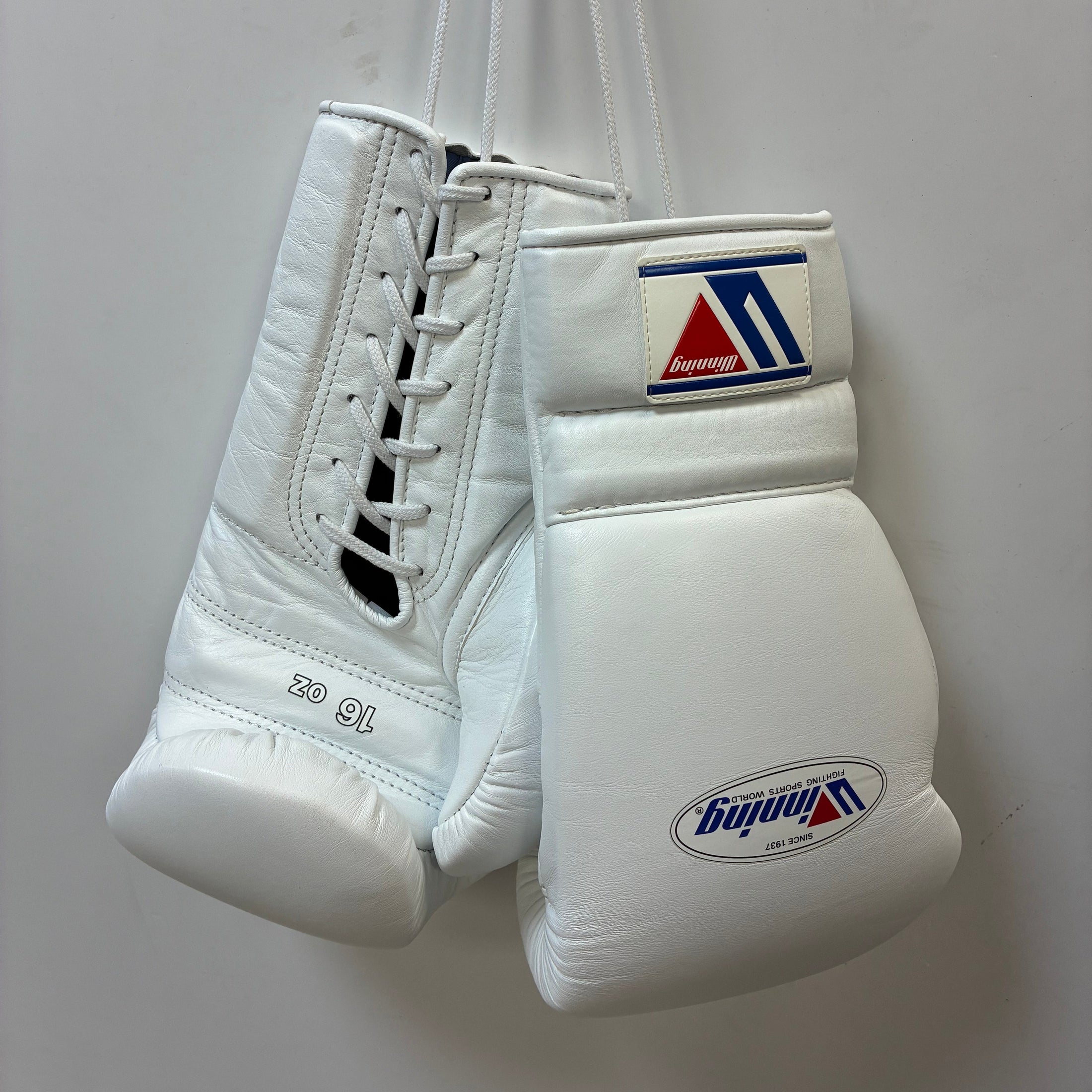 Winning Boxing Gloves Lace up Training Sparring Gloves